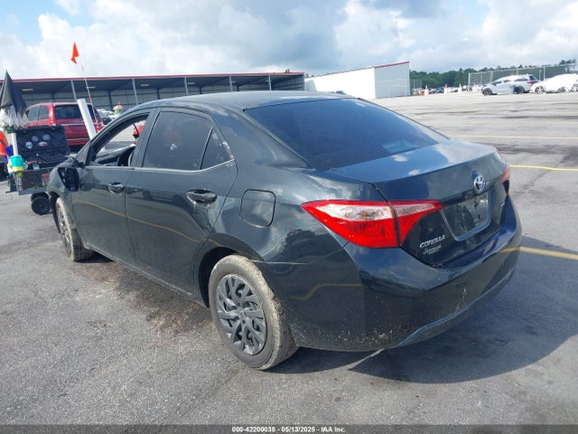 2T1BURHE9JC122414 Toyota COROLLA LE