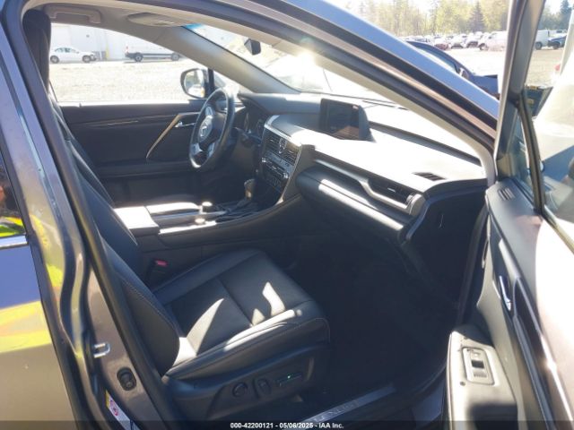 2T2BZMCA8KC211543 Lexus RX 350