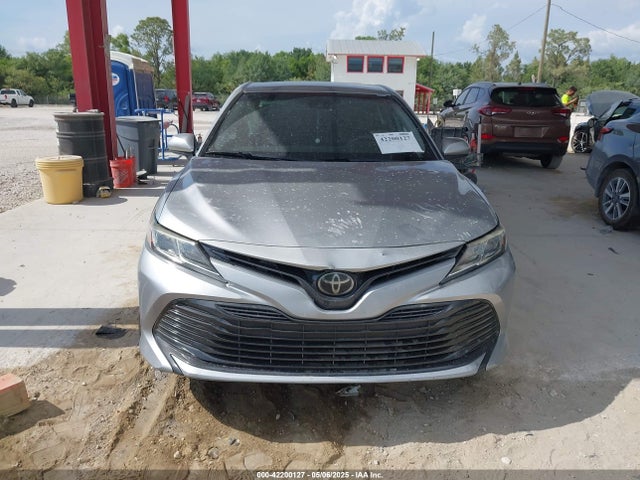 4T1B11HK8KU228482 Toyota CAMRY LE