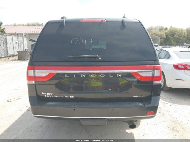 5LMJJ3JT5GEL01252 Lincoln Navigator L Select