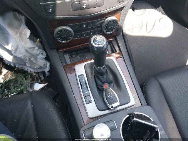 2011 MERCEDES-BENZ C 300 WDDGF5EB7BR156058 Photo 10