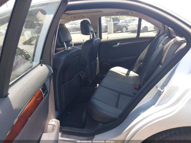 2011 MERCEDES-BENZ C 300 WDDGF5EB7BR156058 Photo 7