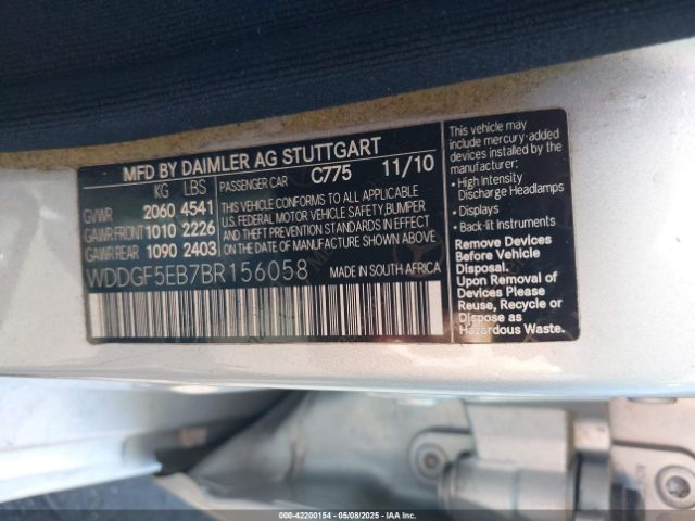 2011 MERCEDES-BENZ C 300 WDDGF5EB7BR156058 Photo 8