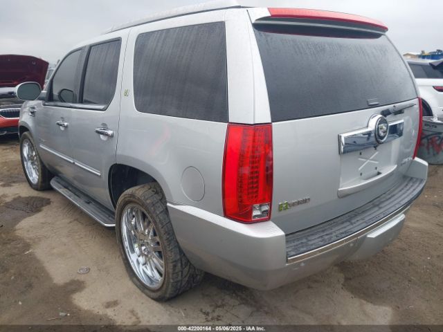 2011 CADILLAC ESCALADE HYBRID 1GYS3EEJ7BR123284 Photo 2