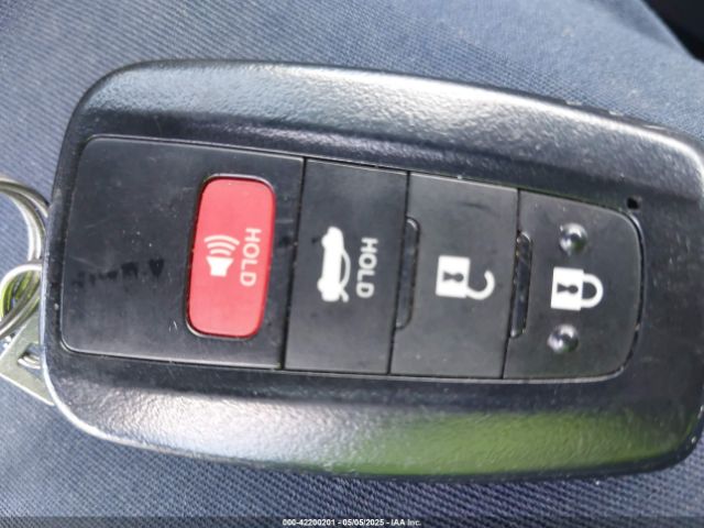 4T1C31AK5MU030115 Toyota Camry Le Hybrid