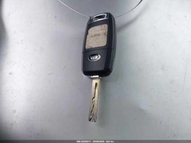 5XYPGDA35LG663072 KIA Sorento 2.4l Lx