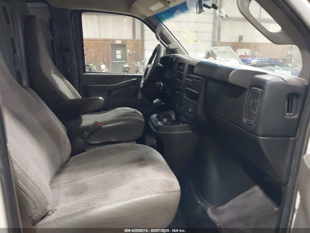 1GCWGAFF7H1130810 Chevrolet Express 2500 Work Van