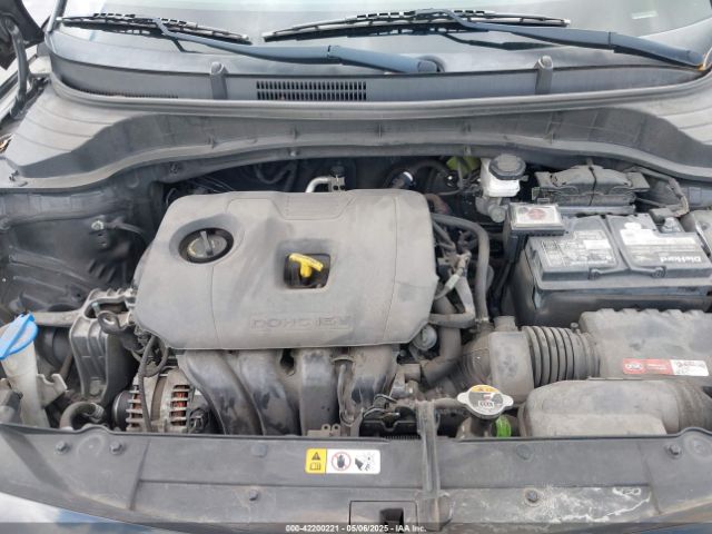 KNDJ23AU6L7724921 KIA SOUL LX