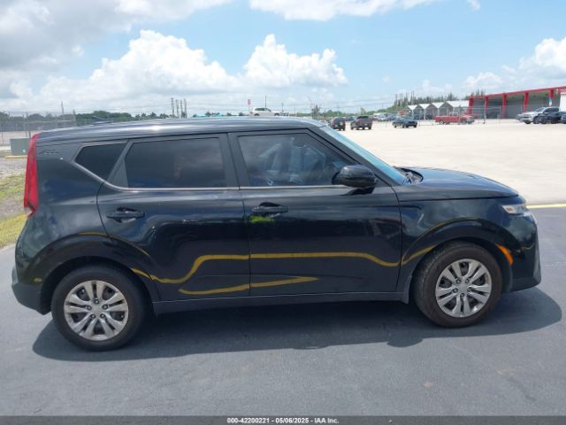 KNDJ23AU6L7724921 KIA SOUL LX