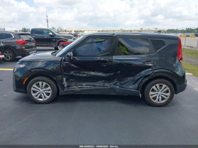 KNDJ23AU6L7724921 KIA SOUL LX