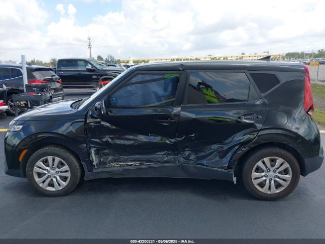 KNDJ23AU6L7724921 KIA SOUL LX