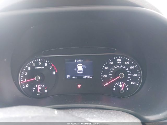 KNDJ23AU6L7724921 KIA SOUL LX