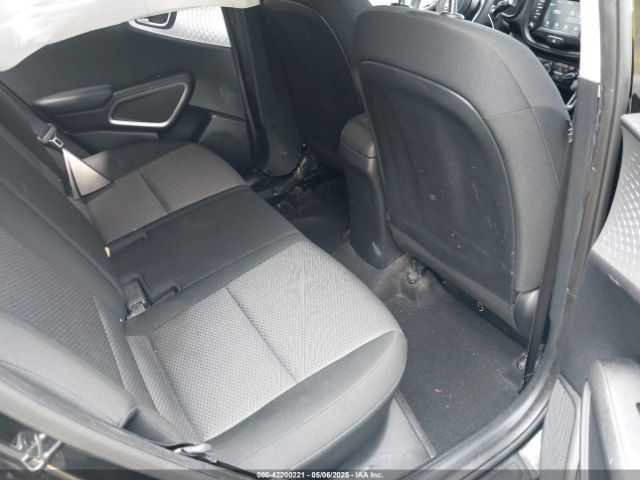 KNDJ23AU6L7724921 KIA SOUL LX