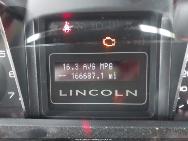 5LMJJ2J52EEL01086 Lincoln Navigator