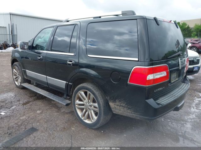 5LMJJ2J52EEL01086 Lincoln Navigator
