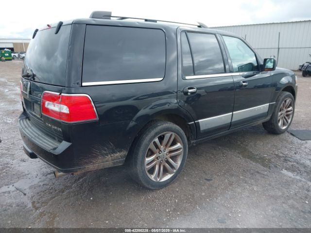 5LMJJ2J52EEL01086 Lincoln Navigator
