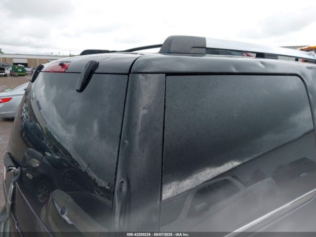 5LMJJ2J52EEL01086 Lincoln Navigator