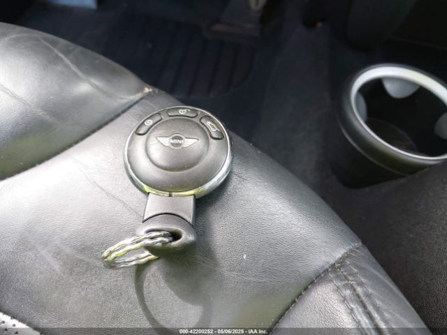2007 MINI COOPER S WMWMF73537TL88038 Photo 10