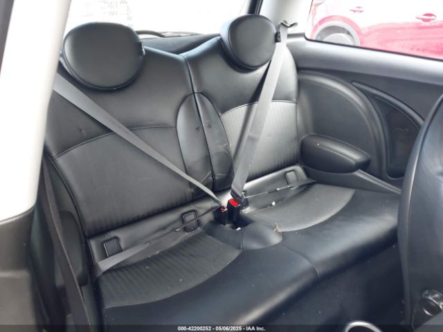 2007 MINI COOPER S WMWMF73537TL88038 Photo 7