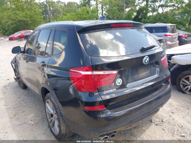 2016 BMW X3 5UXWX9C59G0D92506 Photo 2