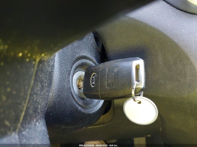 5XYPG4A36KG550066 KIA Sorento 2.4l Lx