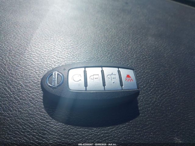 3N1CP5CUXJL541827 Nissan KICKS SR