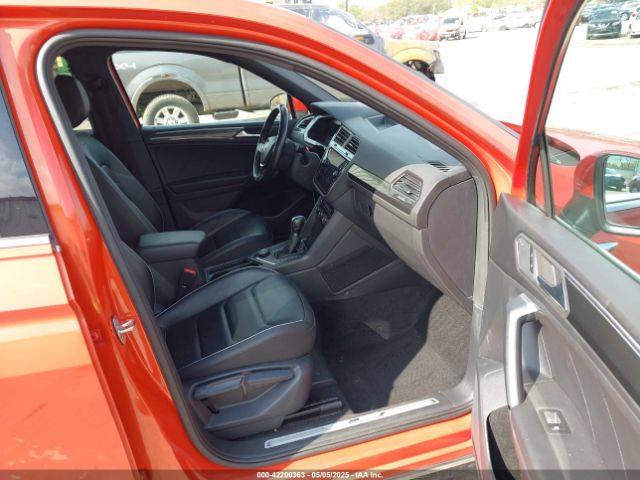 2019 VOLKSWAGEN TIGUAN 3VV4B7AX1KM020808 Photo 4