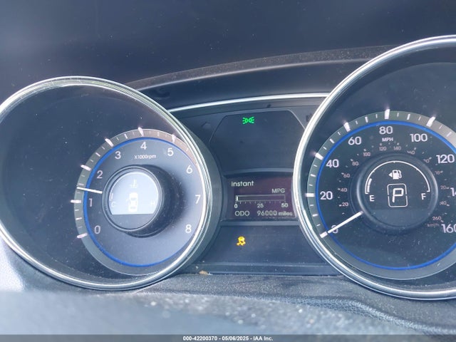 5NPEB4AC0EH819701 Hyundai gamma
