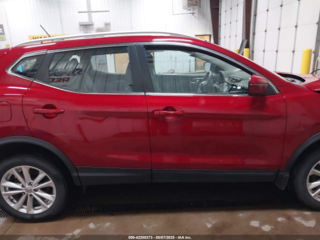 JN1BJ1CR3HW135572 Nissan Rogue Sport Sv