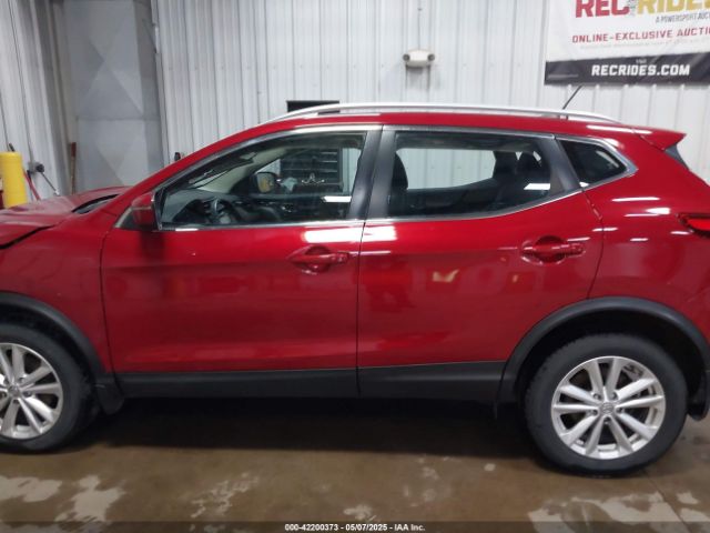 JN1BJ1CR3HW135572 Nissan Rogue Sport Sv