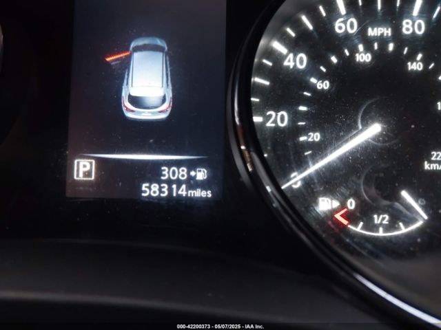 JN1BJ1CR3HW135572 Nissan Rogue Sport Sv