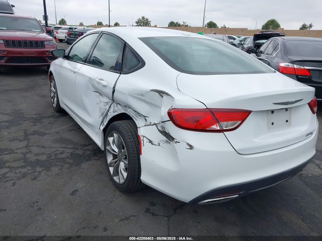 Chrysler 200 S 2015 1C3CCCBB7FN531636 Image 3