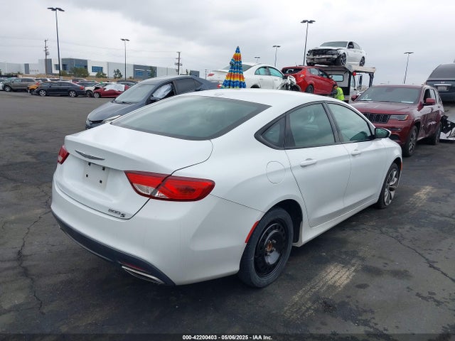 Chrysler 200 S 2015 1C3CCCBB7FN531636 Image 4
