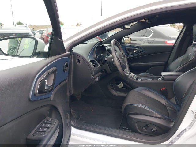 Chrysler 200 S 2015 1C3CCCBB7FN531636 Image 5