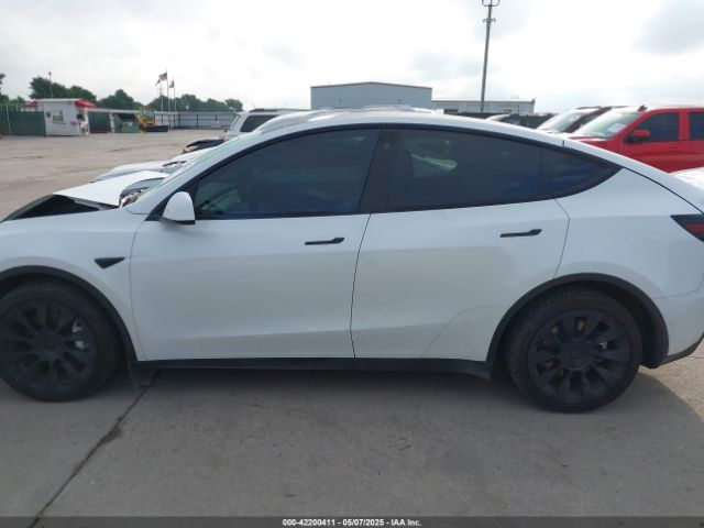 5YJYGDEE8MF266075 Tesla 2021