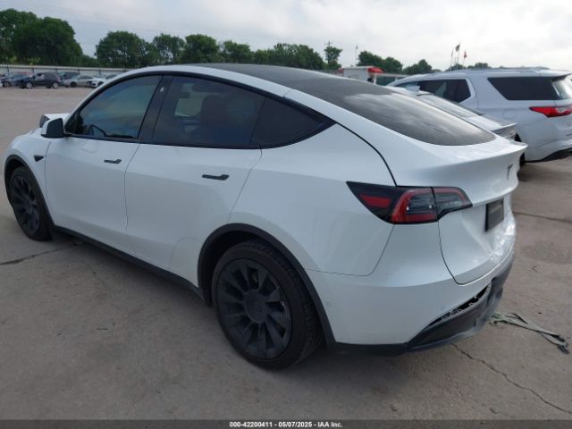 5YJYGDEE8MF266075 Tesla 2021