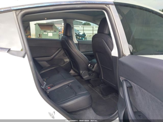 5YJYGDEE8MF266075 Tesla 2021