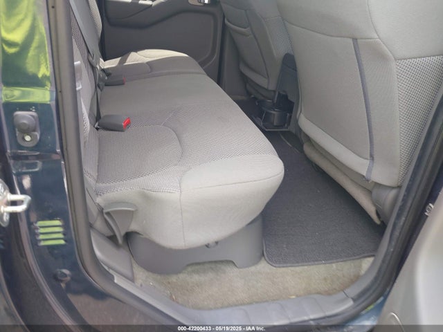 1N6DD0ER2JN717823 Nissan Frontier Sv