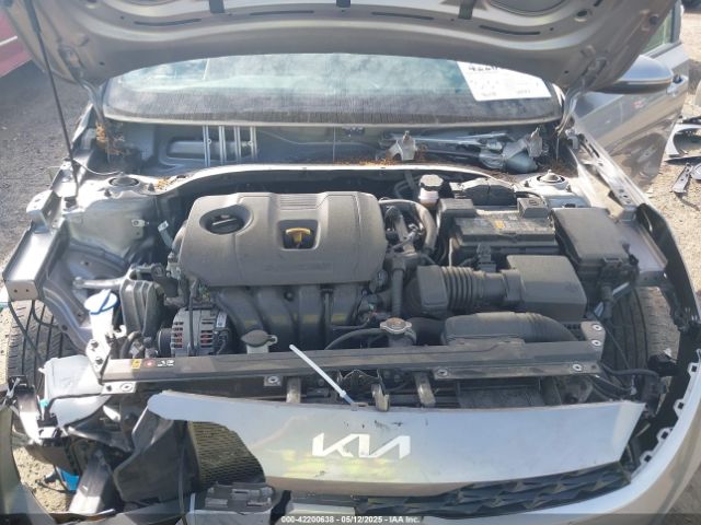 3KPF24AD1PE555862 KIA Forte Lxs