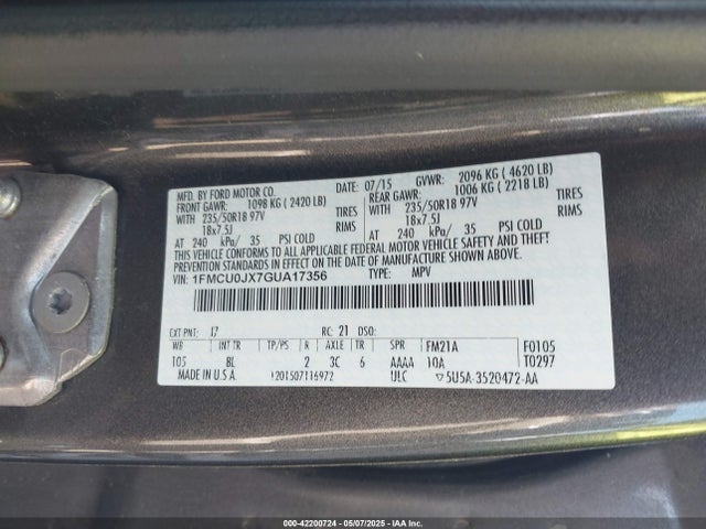 1FMCU0JX7GUA17356 Ford Escape Titanium