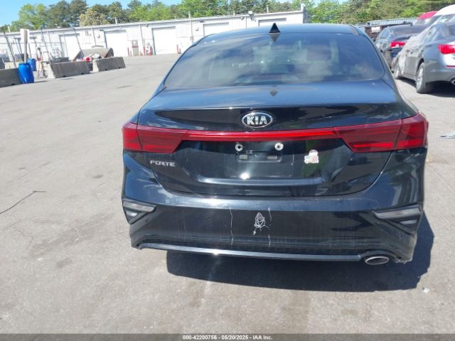 3KPF24AD5ME311238 KIA Forte Lxs