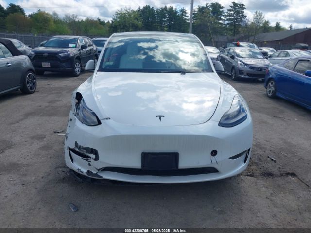 7SAYGDEE3NF533773 Tesla Model Y Long Range Dual Motor All-wheel Drive