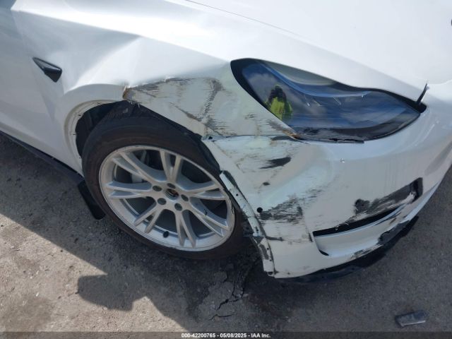 7SAYGDEE3NF533773 Tesla Model Y Long Range Dual Motor All-wheel Drive
