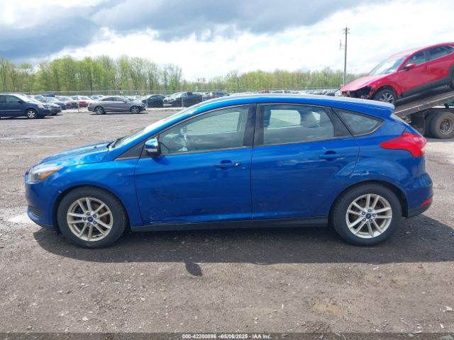 1FADP3K27JL310083 Ford FOCUS SE