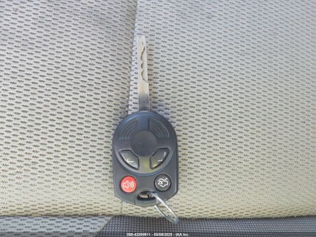 1FADP3K2XEL283869 Ford FOCUS SE