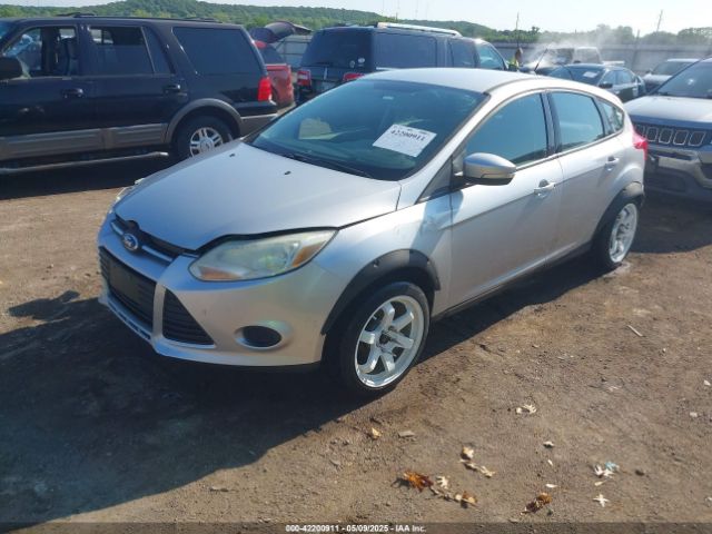 1FADP3K2XEL283869 Ford FOCUS SE