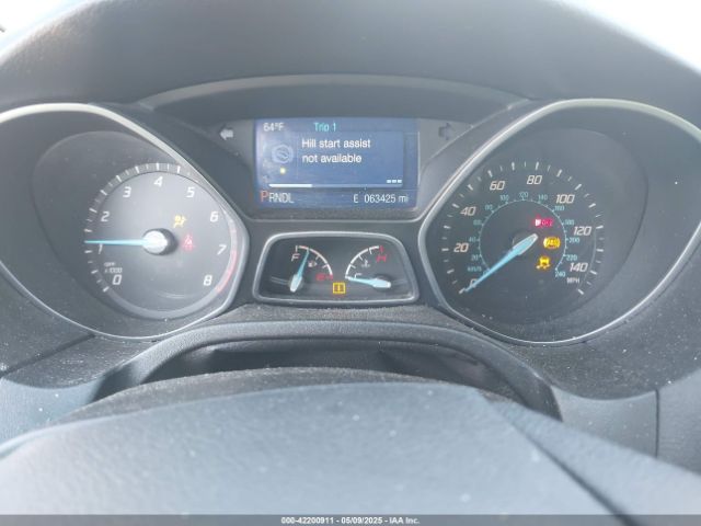 1FADP3K2XEL283869 Ford FOCUS SE