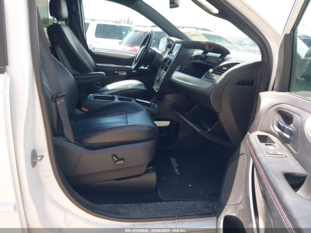 2C4RDGEG2HR557262 Dodge Grand Caravan Gt
