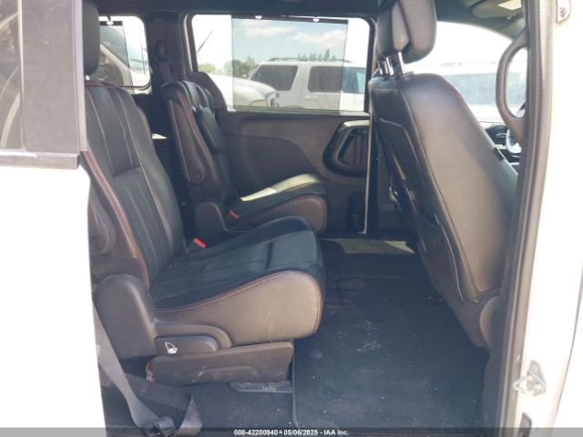 2C4RDGEG2HR557262 Dodge Grand Caravan Gt