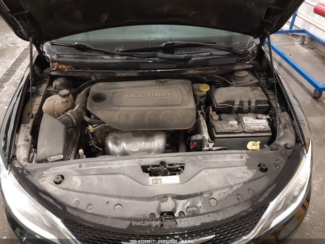 1C3CCCABXFN738619 Chrysler 2015